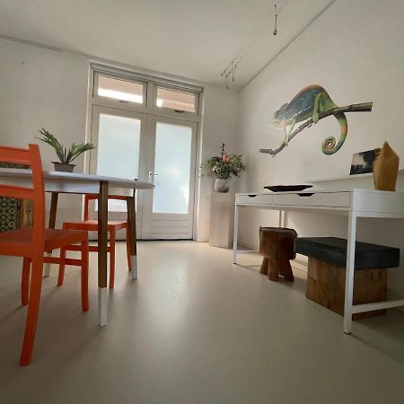 Oud-Gastel Studio Bliss Bed & Breakfast エクステリア 写真