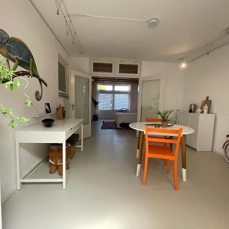 Oud-Gastel Studio Bliss Bed & Breakfast エクステリア 写真